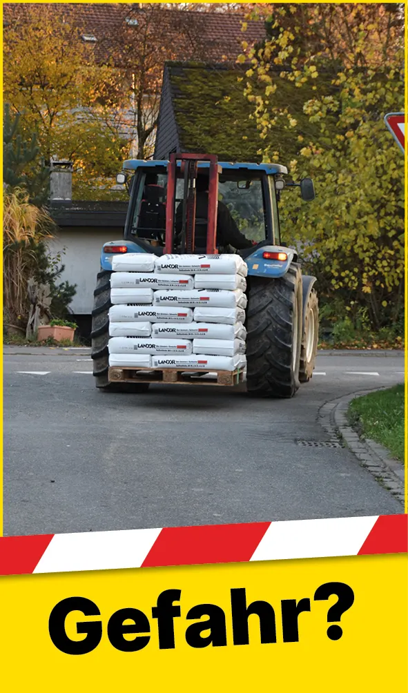 Strassenverkehr_Heckstapler_Strasse_DE1